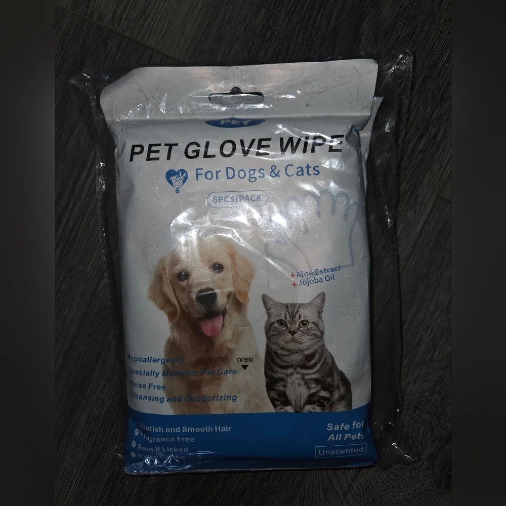 New Pet Glove Wipe for Dogs & Cats 2 Packs Of 6 Hypoallergenic W/ Aloe Extract
